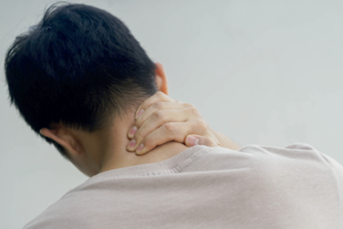 Acúfenos y contracturas cervicales