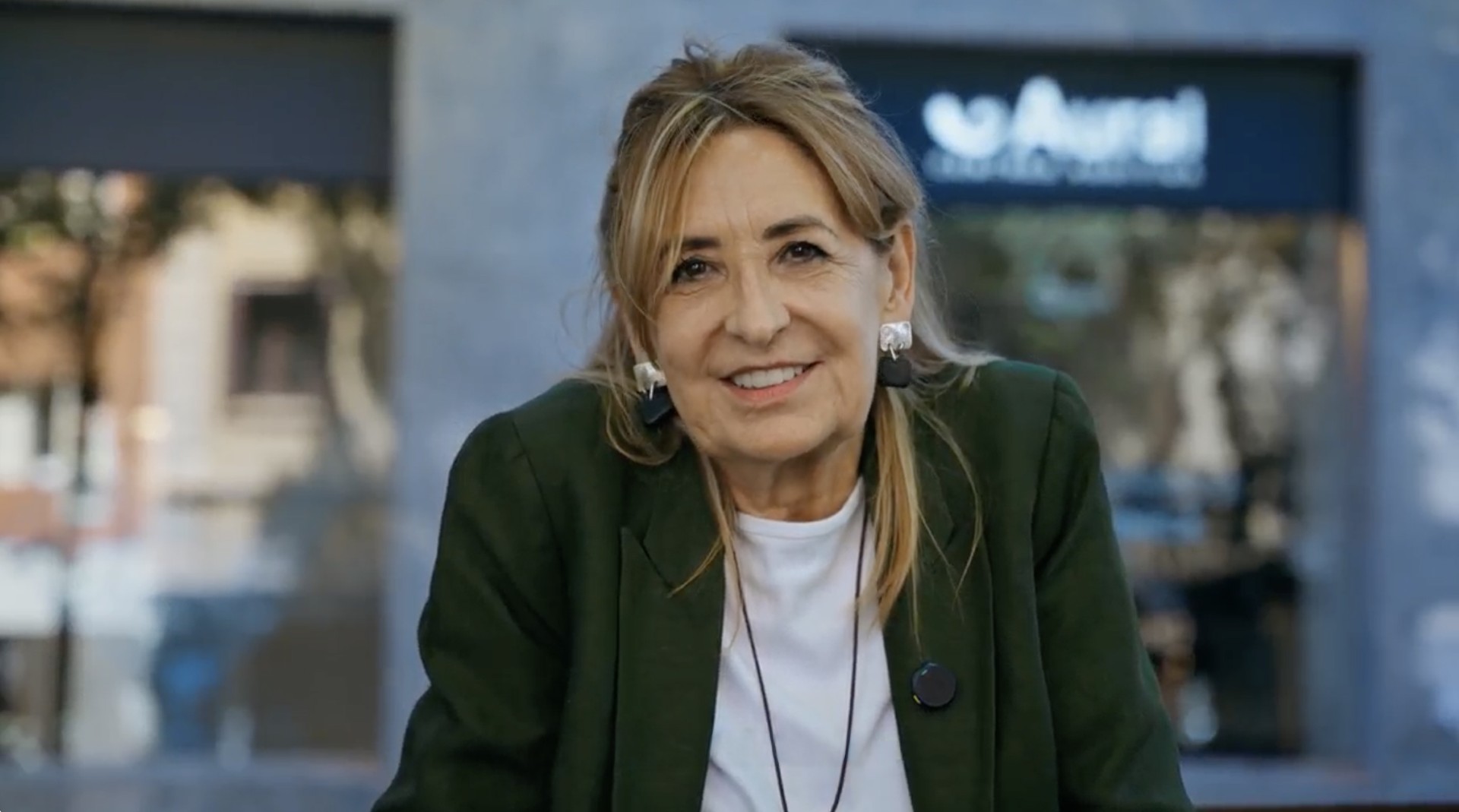 ¿No quieres llevar audífonos? Esto es lo que cuenta una persona que también tenía dudas